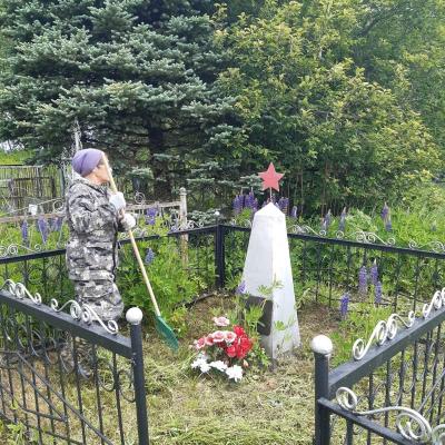 Могилы погибших в ВОВ на кладбище в Третьяково